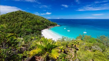 About Praslin Island