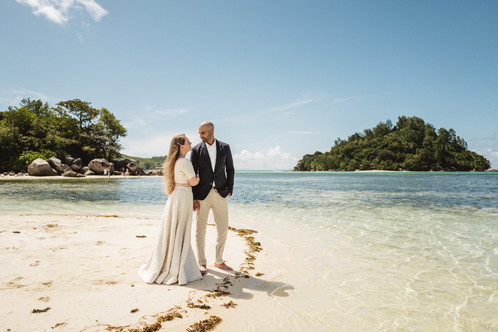 Beach wedding ceremony moment in Seychelles