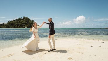 Seychelles Beach Wedding Packages: Prices & Legal Offers