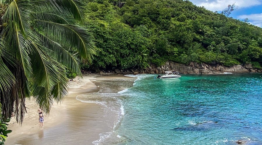 Anse Major remote beach at the end of the coastal hiking trail, Mahé