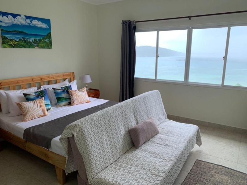 First Floor Apartment with Sea View