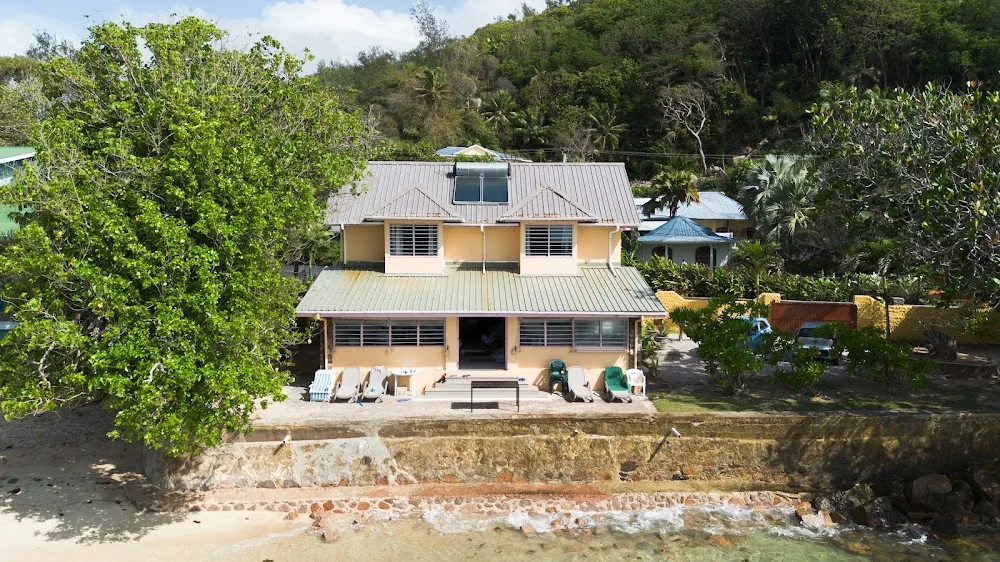 Bonnen Kare, Praslin