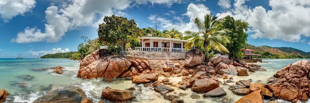 Coin D'or, Praslin
