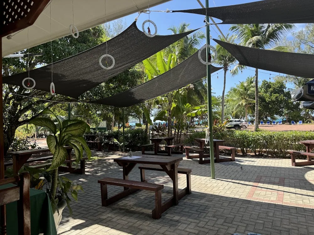 Le Chevalier, Praslin
