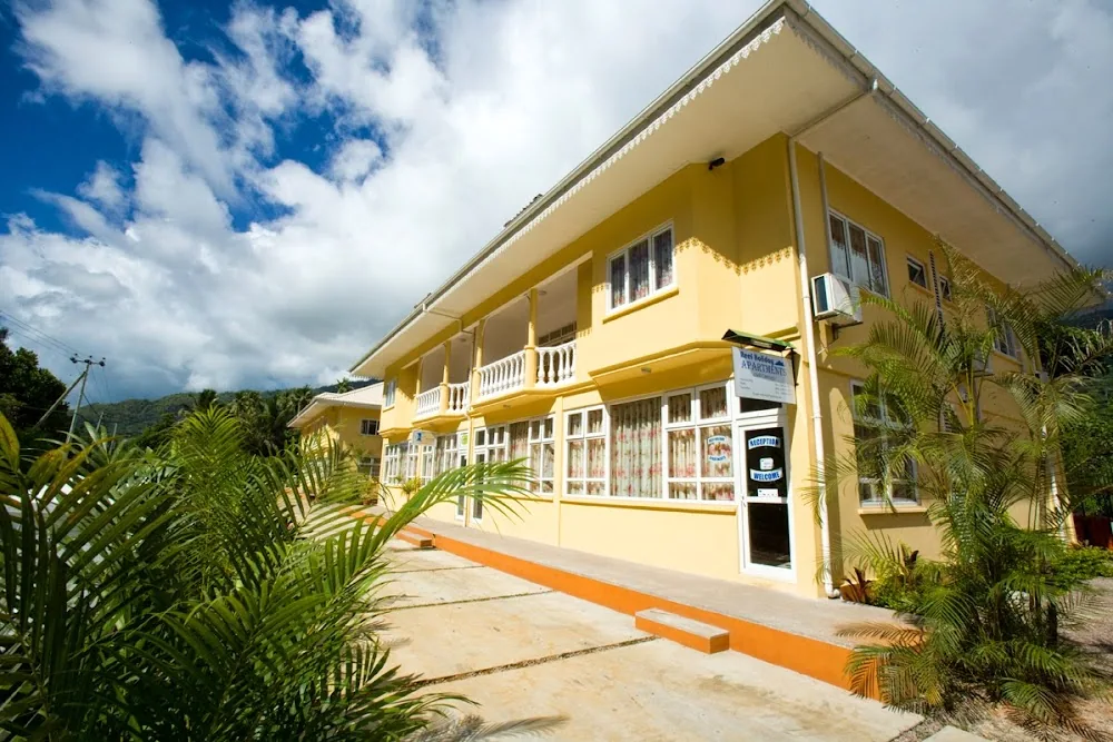 Reef Holiday Apartment, Mahé