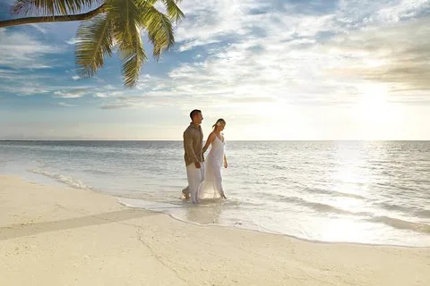 Praslin Airport or Praslin Jetty Round Trip Private Transfer