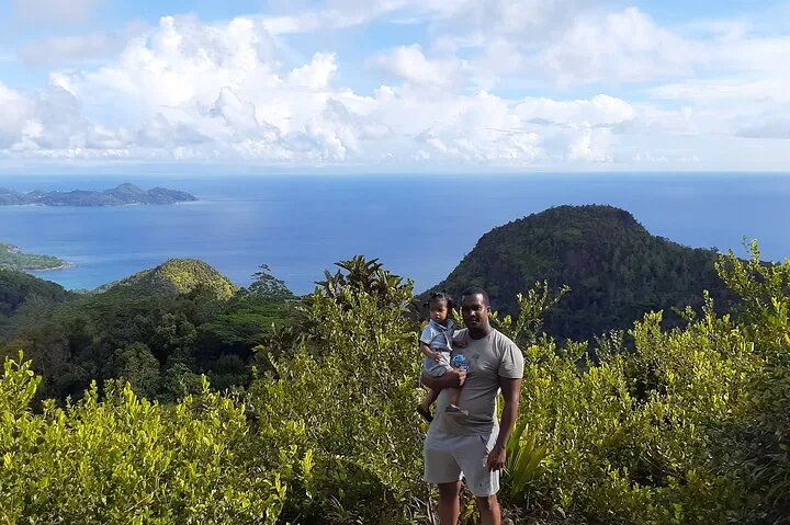 Taxi service & Mahe Island tours
